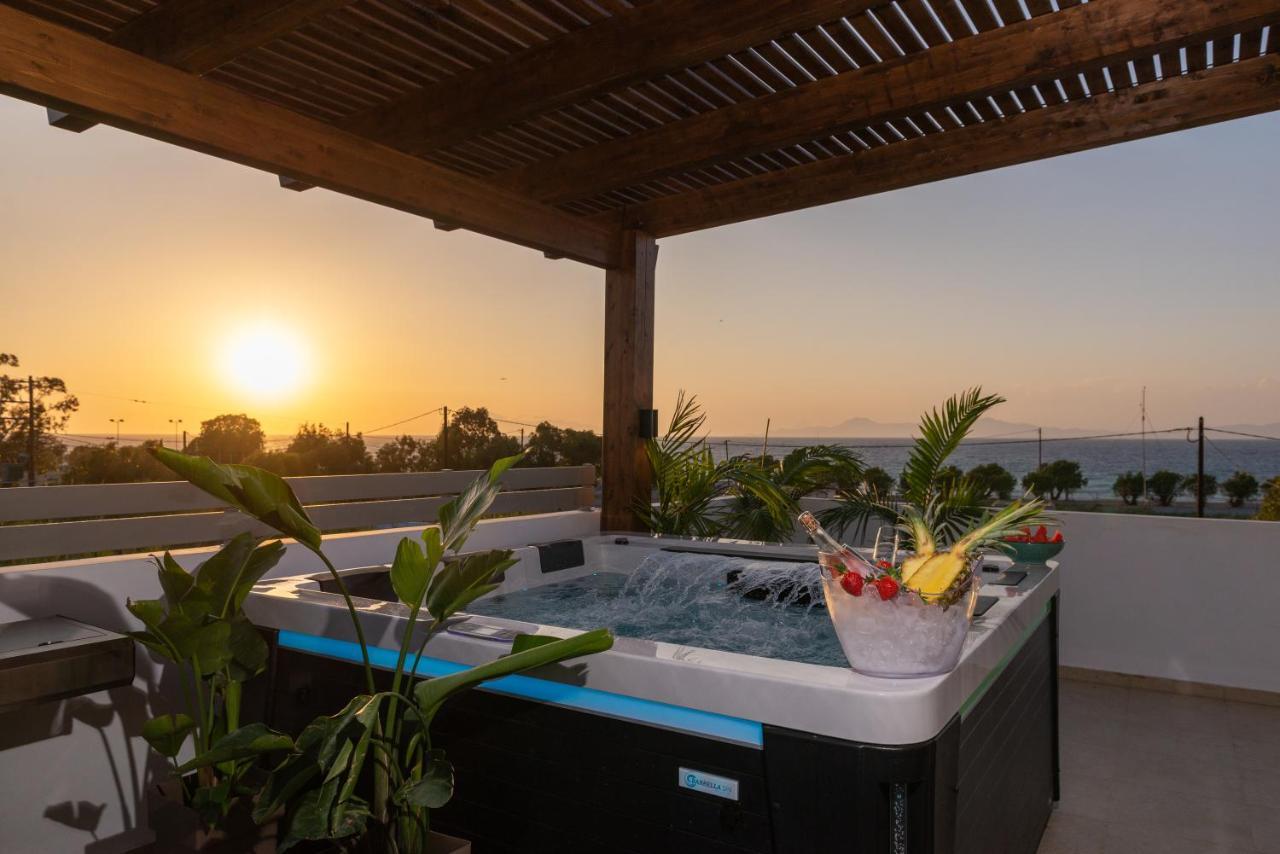 Odyssea Top View & Hot Jacuzzi Front Beach Kremasti  Exterior photo