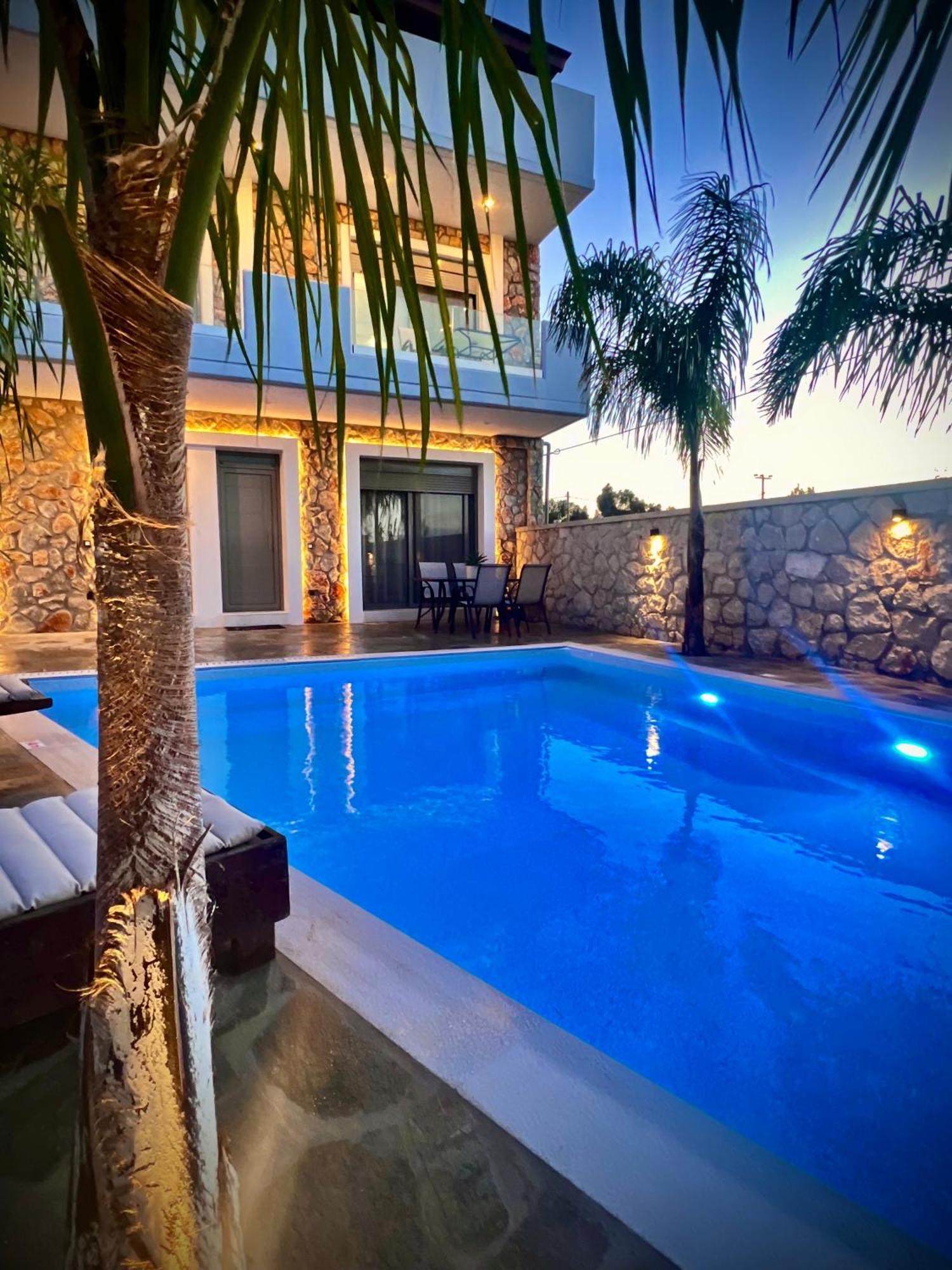 Odyssea Top View & Hot Jacuzzi Front Beach Kremasti  Exterior photo